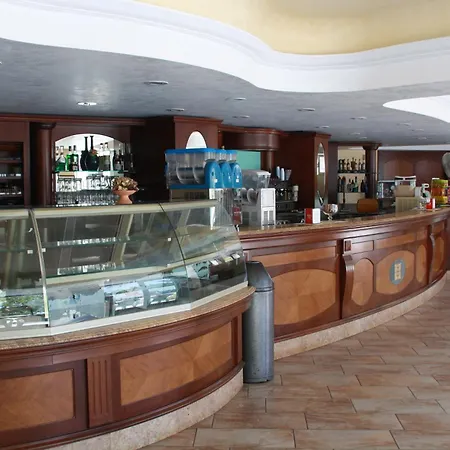Hotel Villaggio Club Altalia 4*