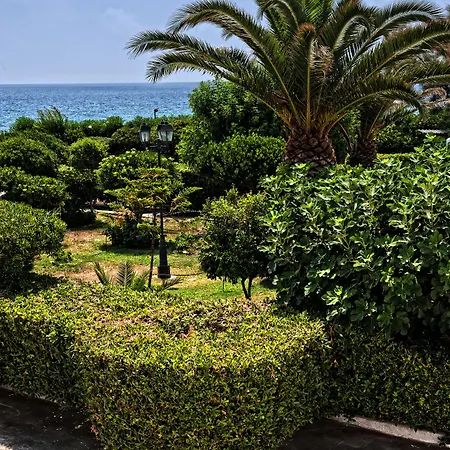 Hotel Villaggio Club Altalia 4*
