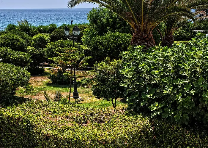 Hotel Villaggio Club Altalia 4*